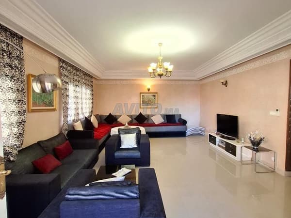 Étage de villa spacieux 3 ch à vendre