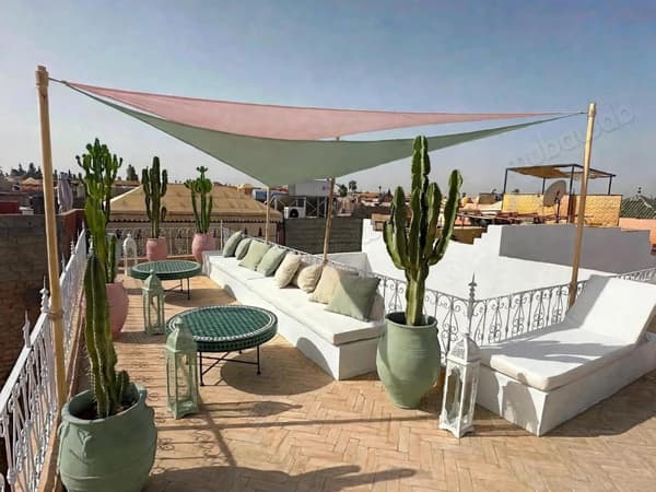 Riad Maison d'hôtes 6 suites Bassin Rooftop