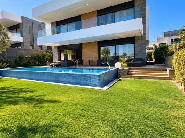 Villa Magnifique à vendre à Souissi