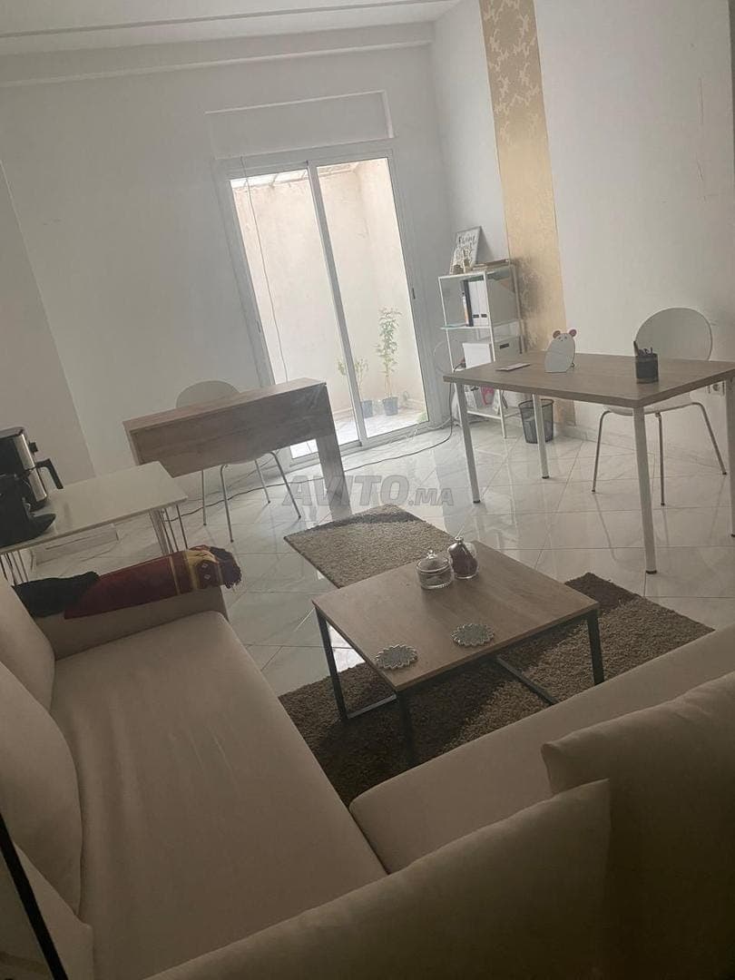 Eigenaar verkoopt kantoor in rue Maamora