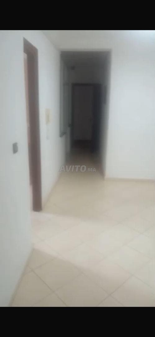 Appartement bureau à louer (non meublé)