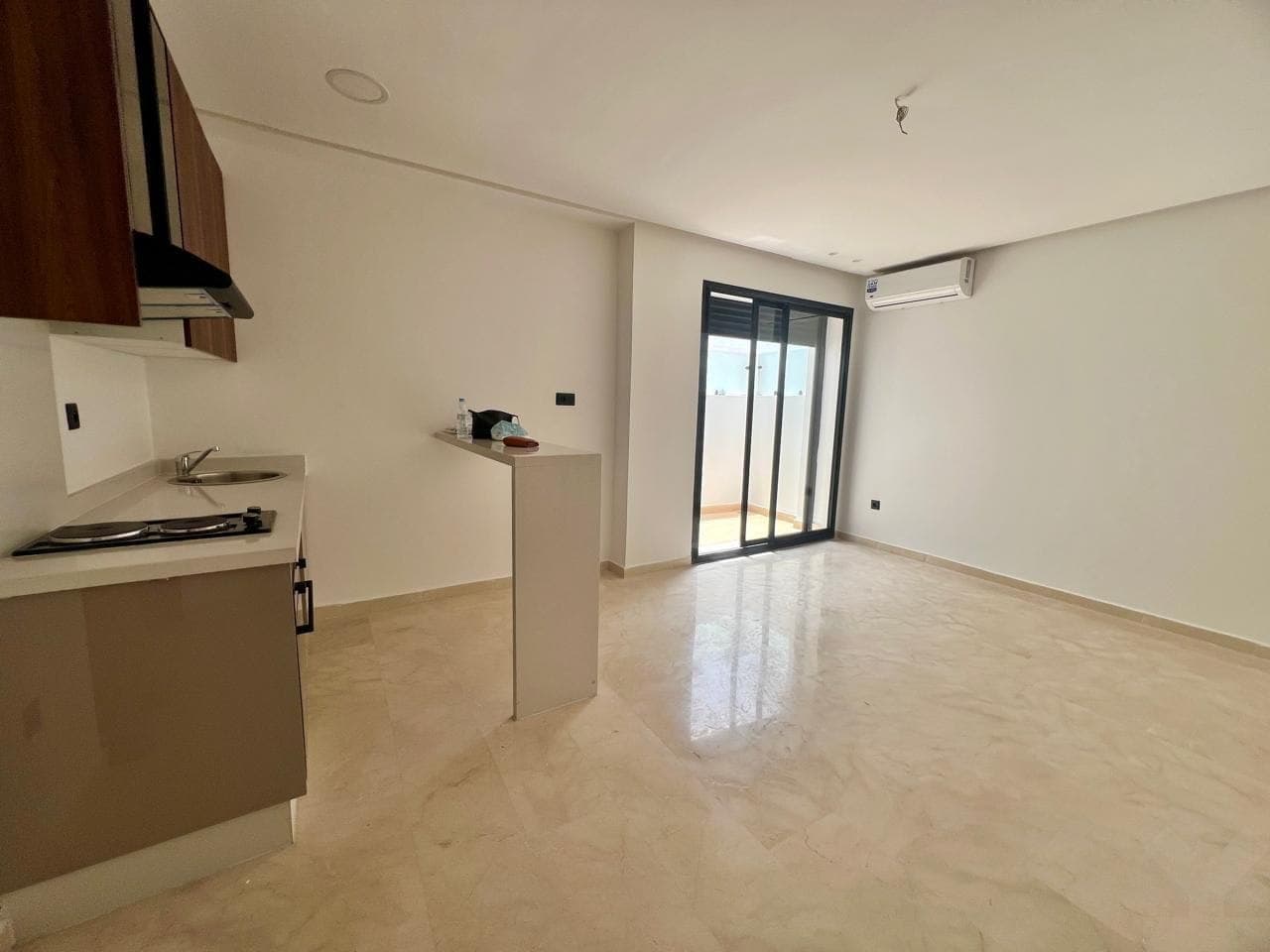 Studio 54 m² for rent in Casablanca Oasis
