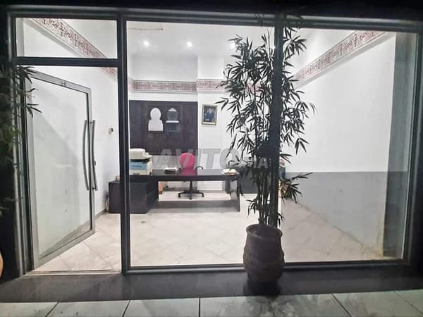 Local commercial 20 m² à Espace Val D'Anfa Maarif