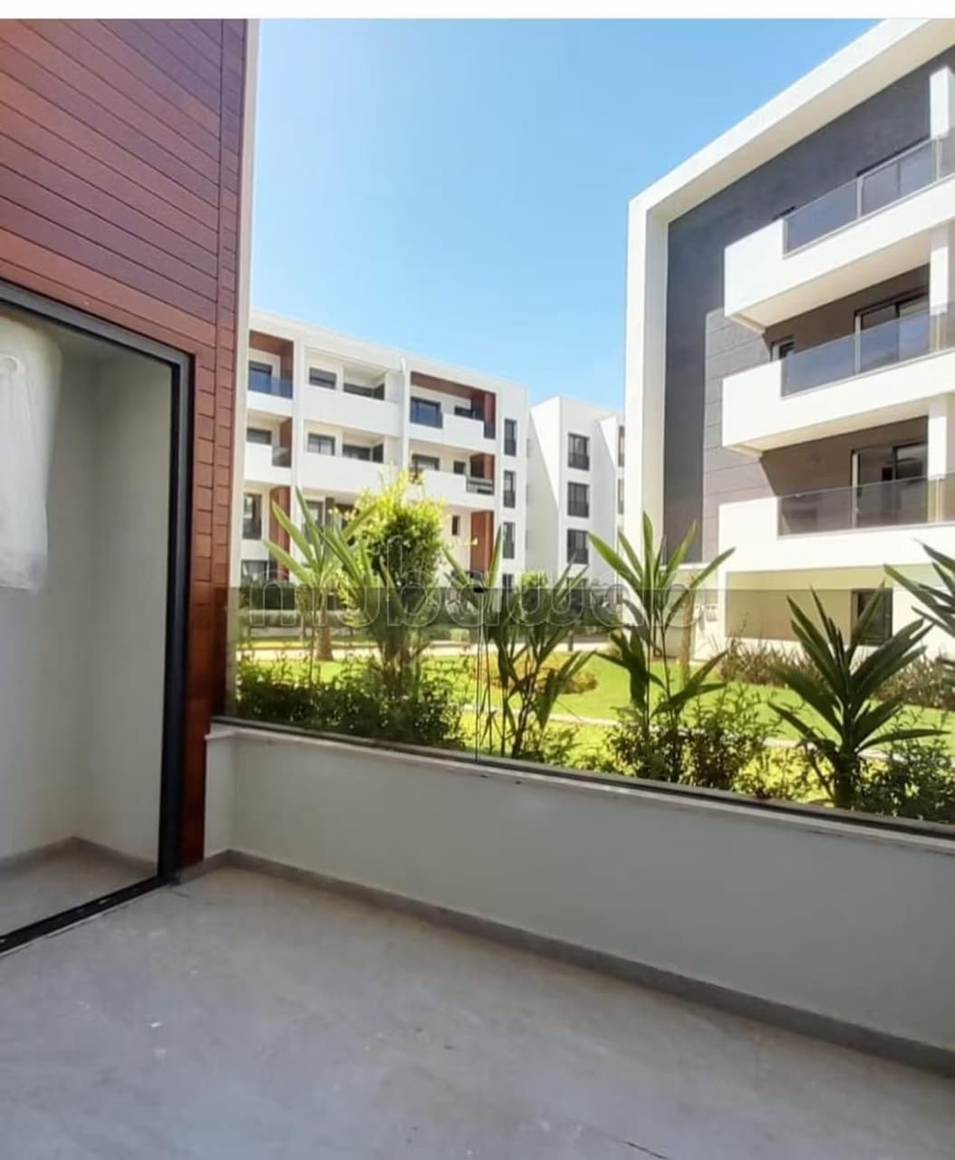 Duplex at la ville verte