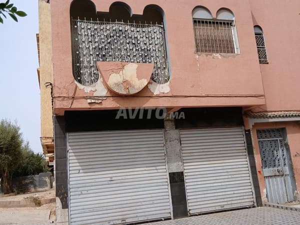 Vente maison 100 m² avec RDC commercial 2 magasins