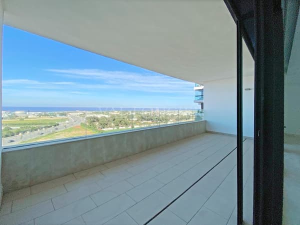 Huur appartement 190m2 3 slaapkamers met terras met zeezicht Ain Diab, Casablanca