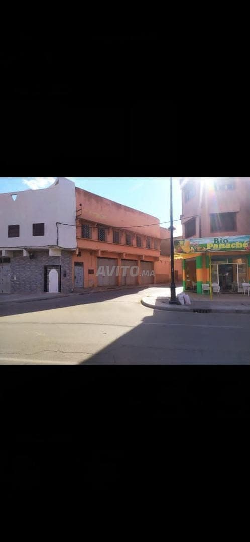 Casa commerciale in vendita a Kelaat Sraghna