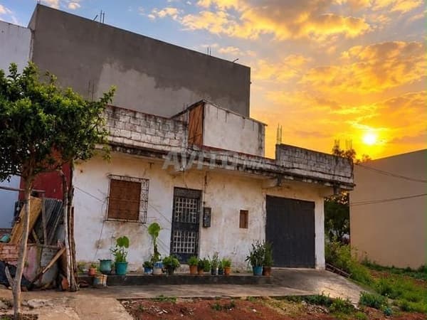 Terrain à vendre dans un emplacement stratégique à la commune de Sahel