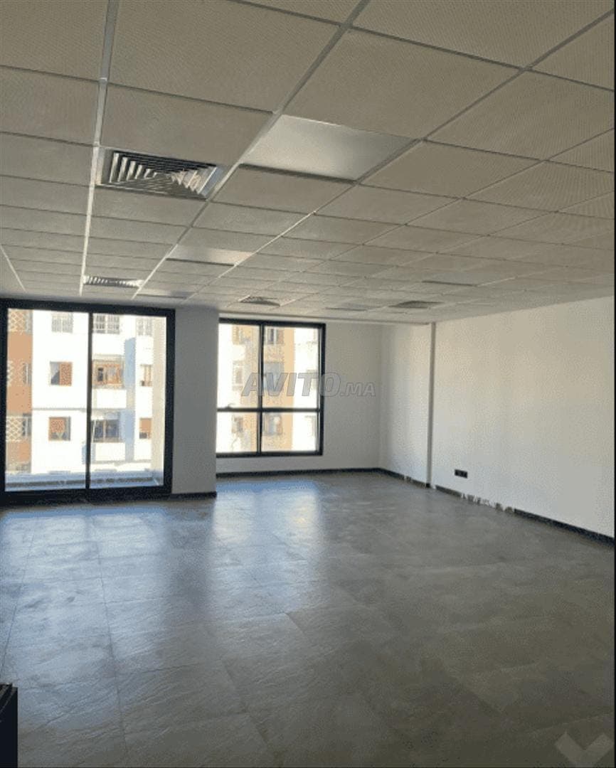 204913-Kantoor te huur voor 9000DH in Sidi Maarouf