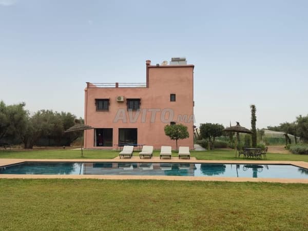Villa con piscina en la Route de l'Ourika