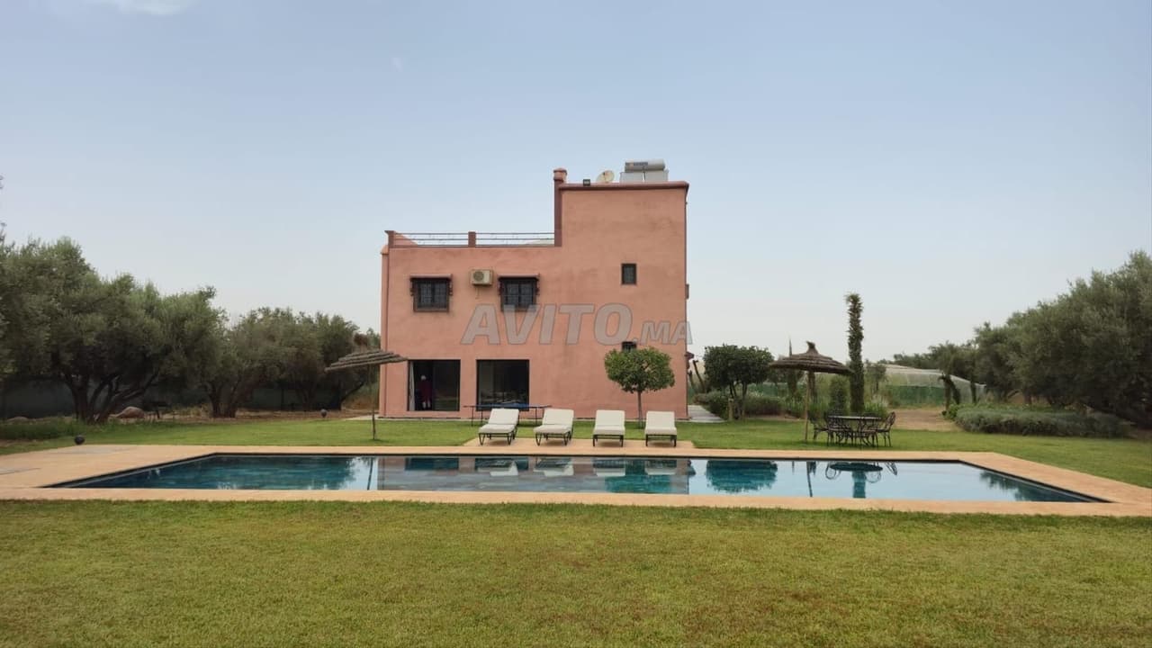 Villa con piscina en la Route de l'Ourika
