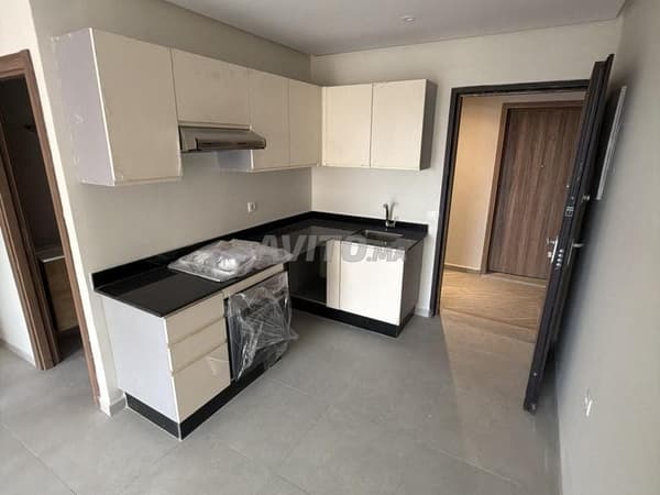 Studio moderne avec piscine à vendre