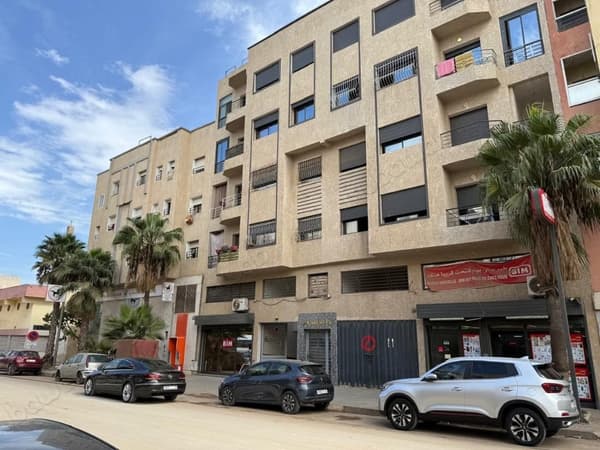 Te koop appartement in Nassim 2.2 grote kamers. Volledig gemeubileerd