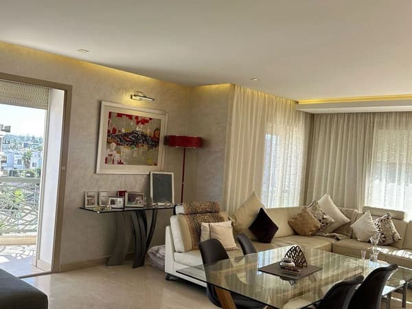 Appartement 171 m² à louer à Casablanca Oasis