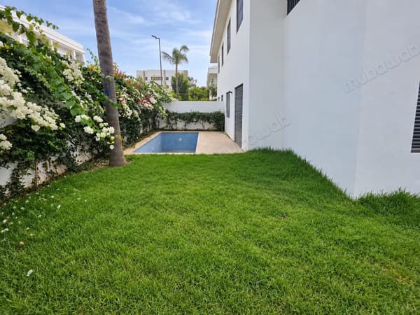 Location duplex meublé Route Bouskoura Casablanca