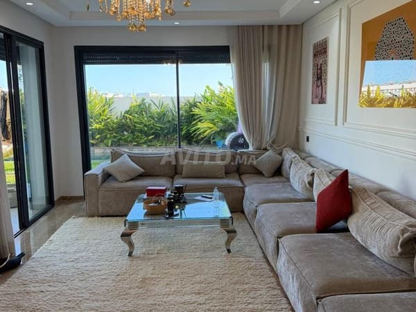 Ground-floor garden apartment for rent in Dar Bouazza