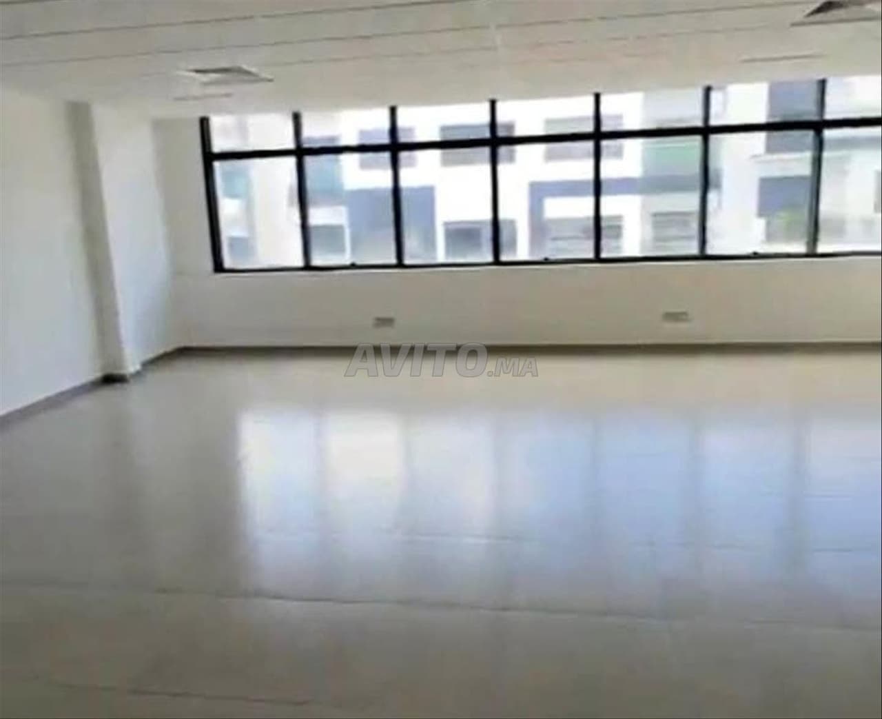 Plateau neuf avec ascenseur garage