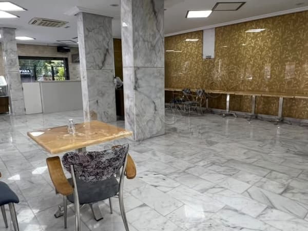 Local commercial Quartier Administratif