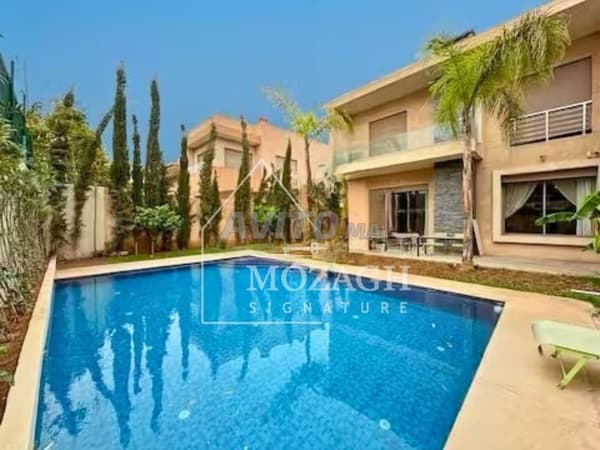 Spacieuse villa avec piscine privée à Targa
