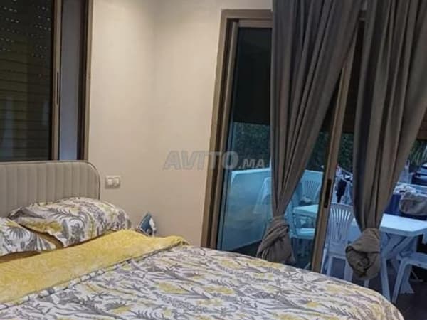 شقة للكراء 90 م² بالدار البيضاء