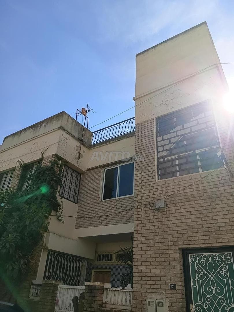 Maison haute et basse à vendre à Tagmouti, à côté de la mosquée Al Imam Ali