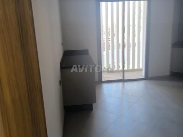Empty apartment for rent – Almaz