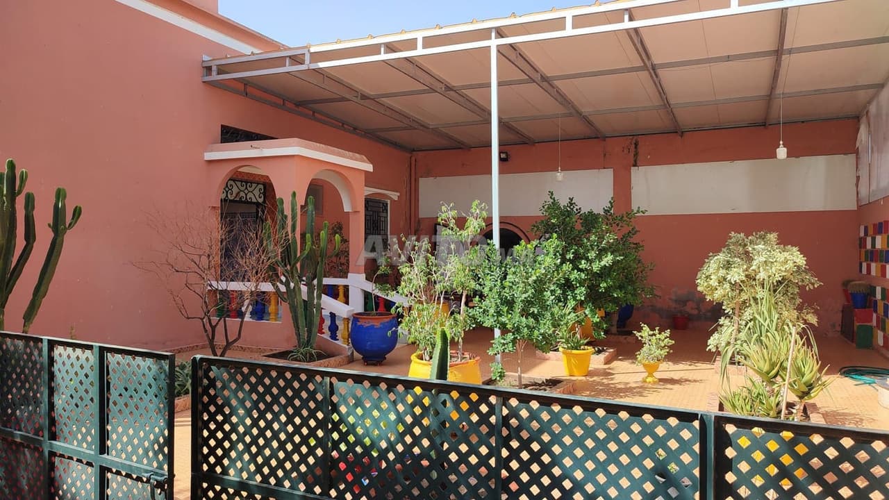 Terrain et villa 1419m2 en Vente à Sidi Bennour