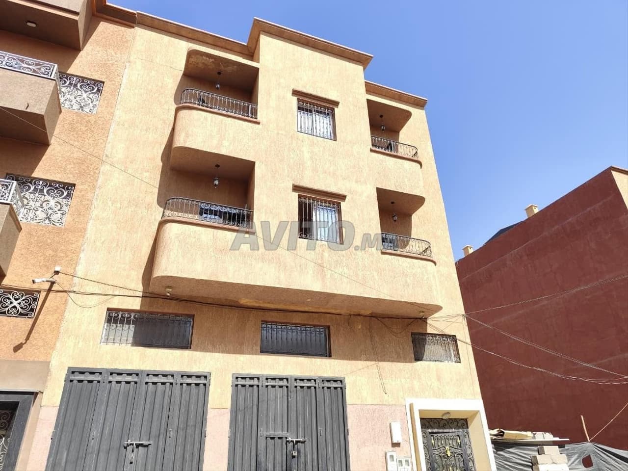 Appartement vide 3 chambres à Massar