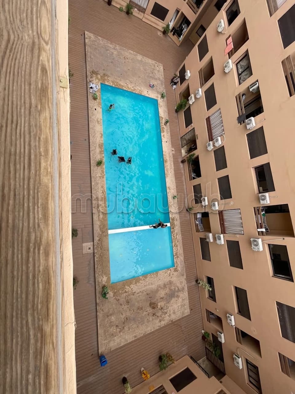 Mooi appartement te koop in Guéliz. 1 mooie slaapkamer. Schotelantenne en beveiliging