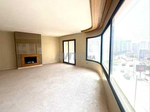 214905-Appt à louer à 15000DH à Racine