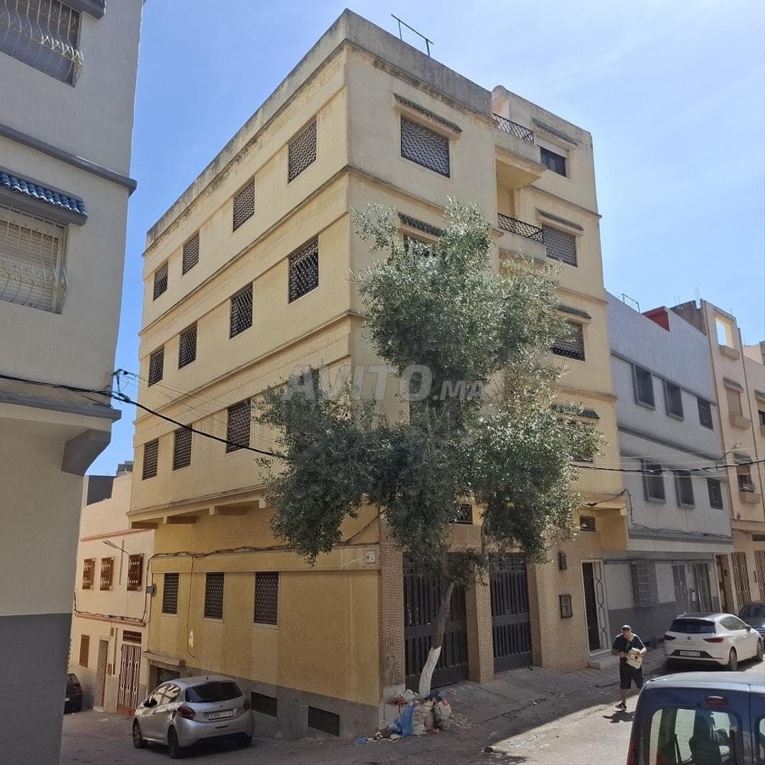 Grande maison 5 niveaux à Vendre à Drissia
