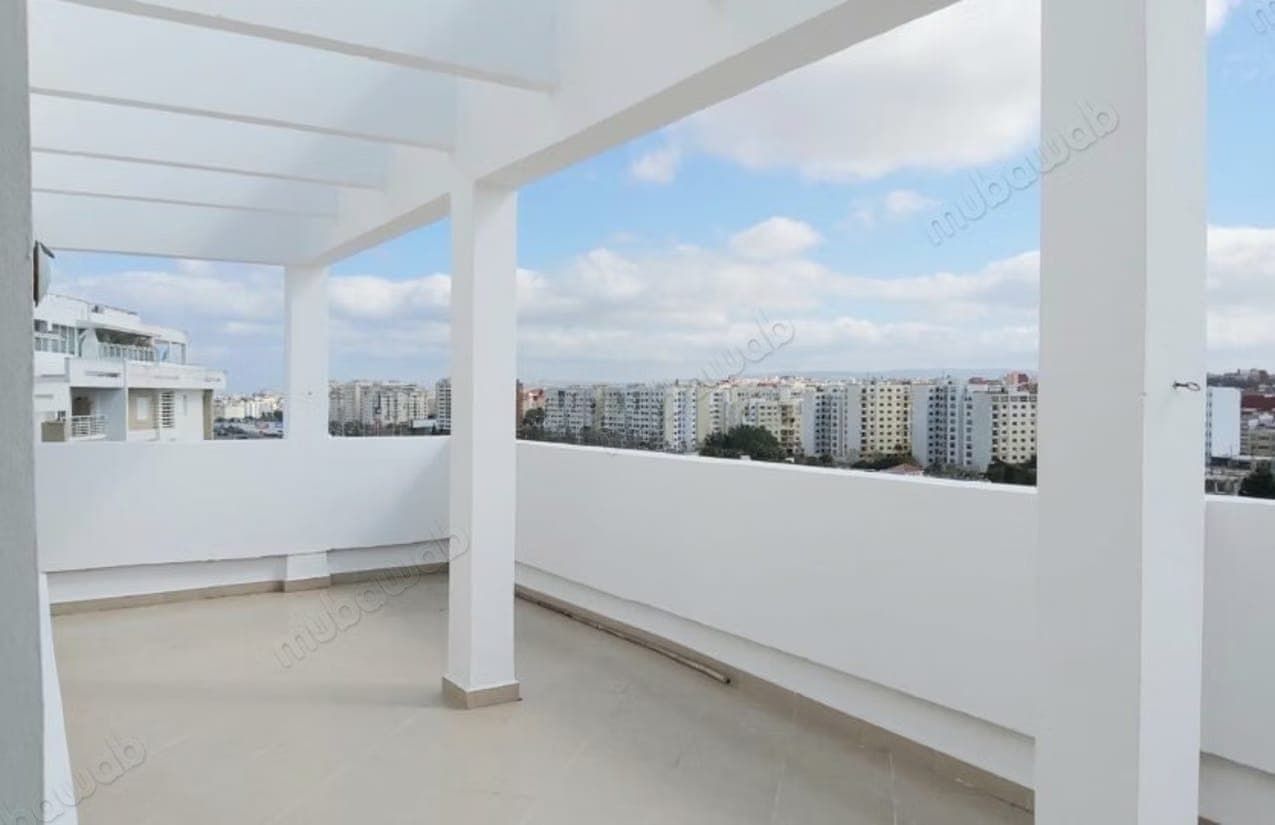 Apartment for sale with fully renovated terrace 151m² road of Rabat