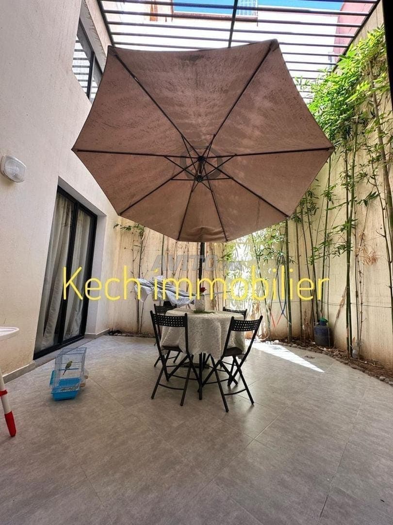 Bel duplex 3 camere arredato parzialmente con terrazza