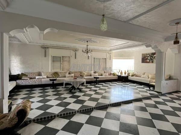 Belle Villa 440 m² – 3 Chambres & Piscinable