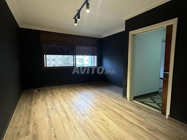 Bureaux 54m AV Hassan 1 Akhawayn 2 Temara
