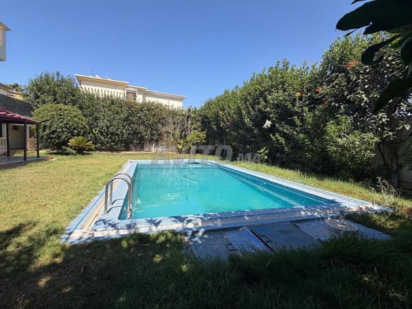 Villa à Rénover avec Fort Potentiel à Californie