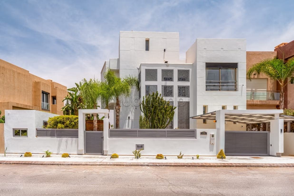 Argan Golf Front Villa met Verwarmde Zwembad