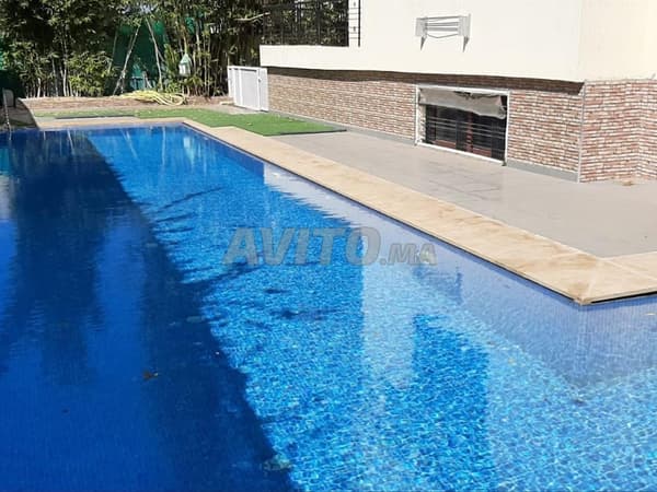 Superbe villa avec piscine à vendre à Hay Ryad