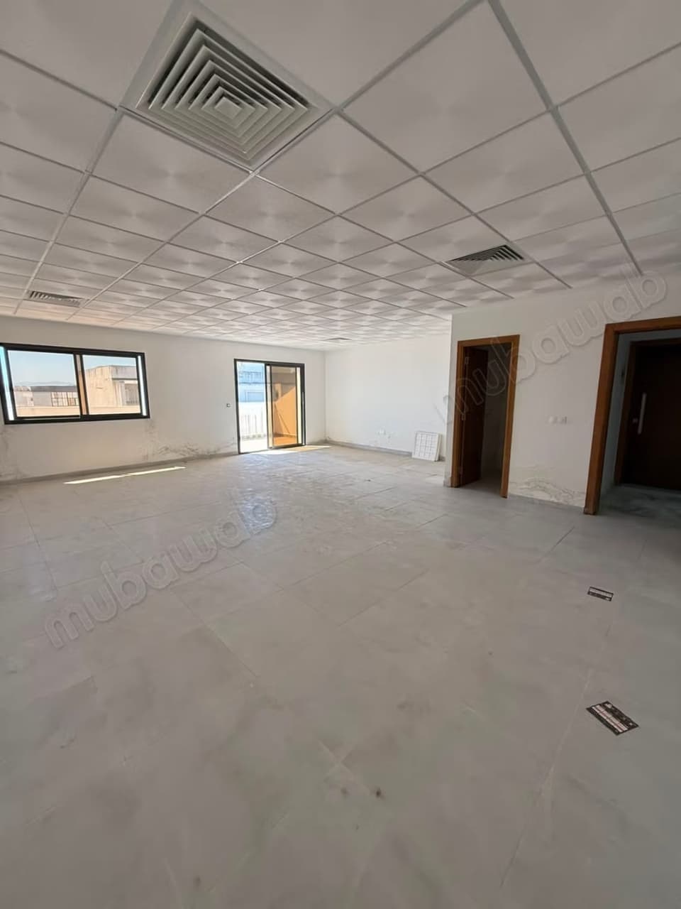 Plateaux de bureaux à Castilla