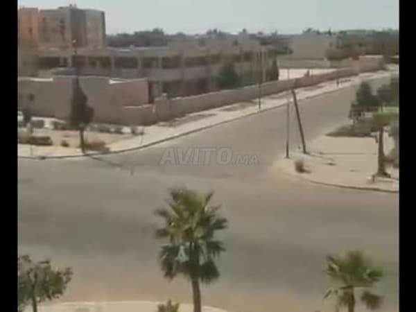 شقة بالطابق الثاني مرهونة في رهن زهور تارغا