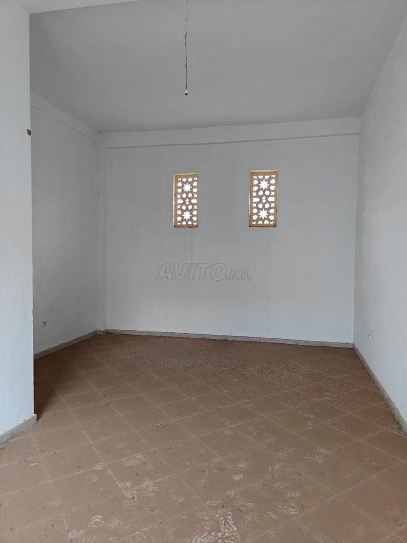 Local commercial à vendre de 36 m² – نور ٢ بتامسنا