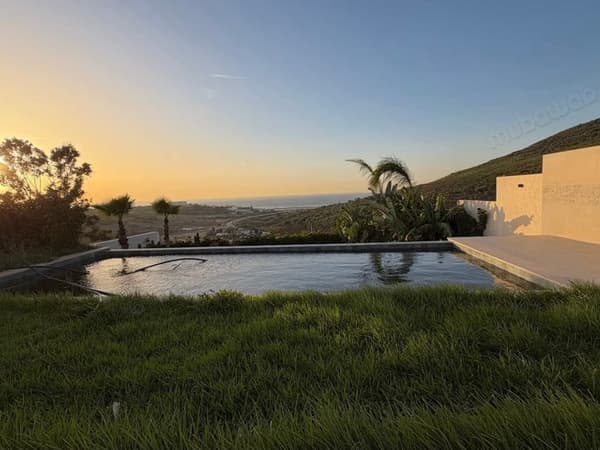 A LOUER: Villa splendide non meuble vue mer avec ascenseur