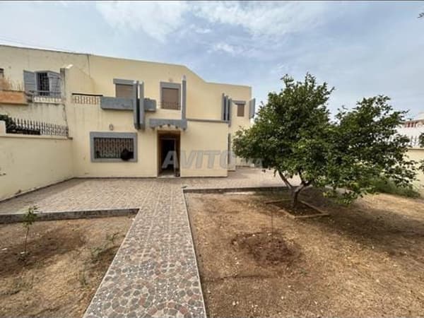 Graziosa villa moderna in affitto