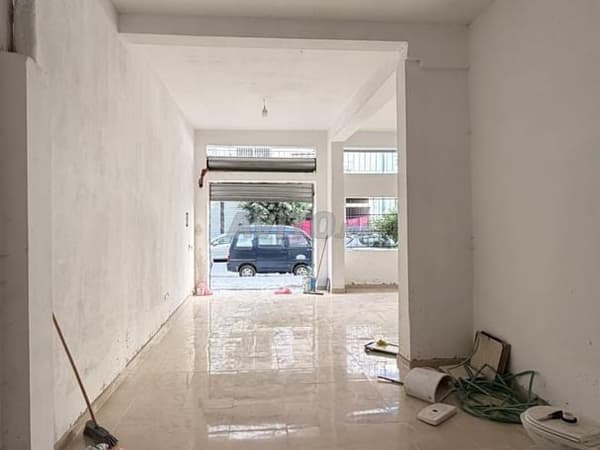 Local commercial à louer dans Ibrahim el-Khalil, près de Marjan