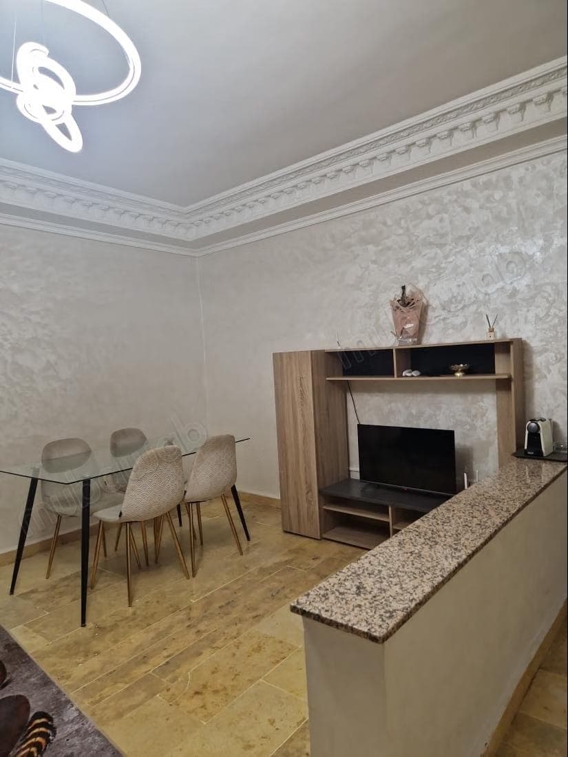 Bonito apartamento amueblado con 2 balcones