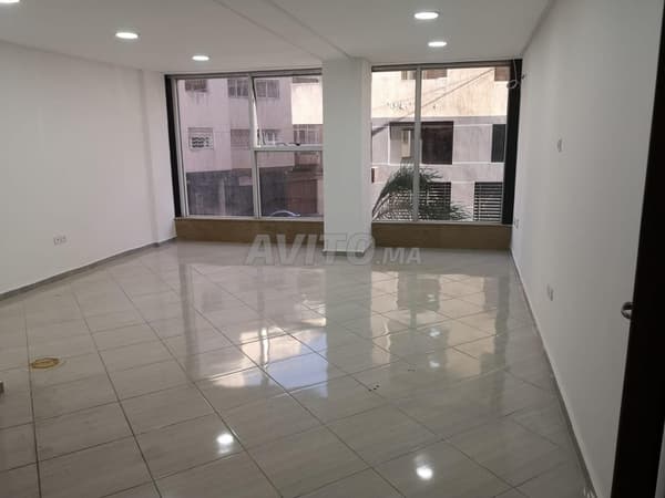Bureau de 35 m² sur façade Ville Haute