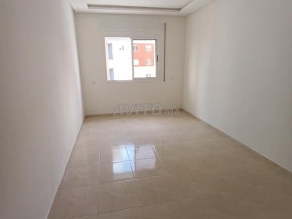 Appartement à vendre devant la gare routière Marwa sans intermédiaire