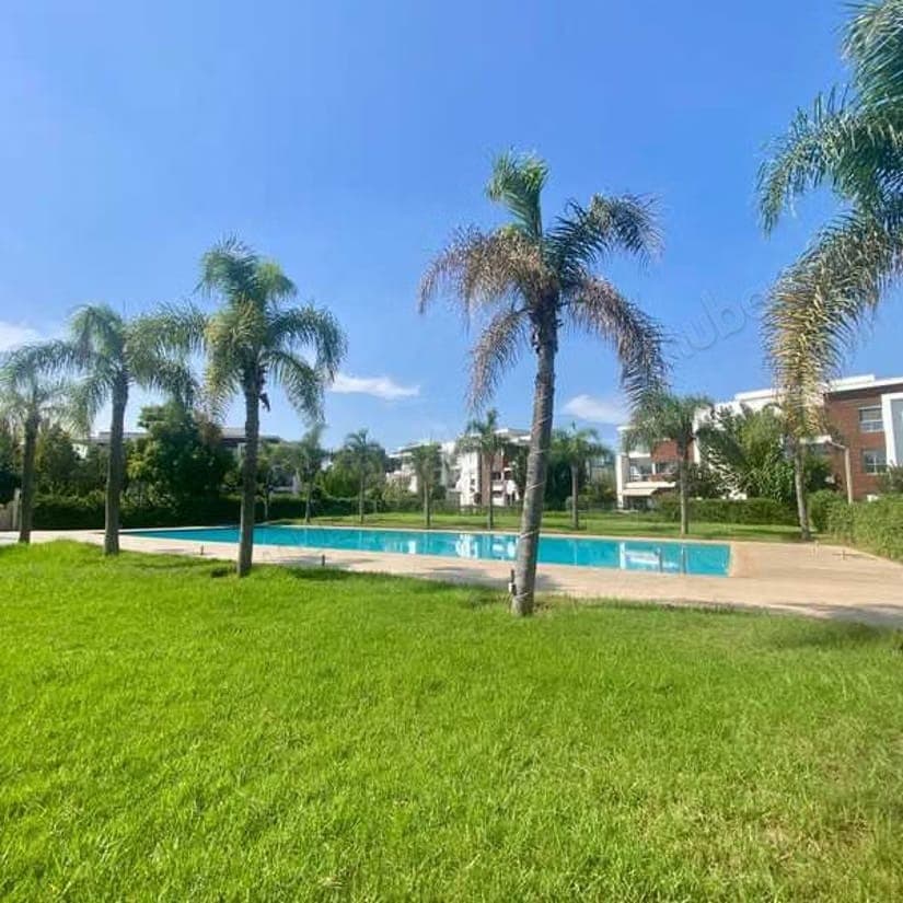 Appartement à Vendre de 137.0 m² à Bouskoura, Ville Verte