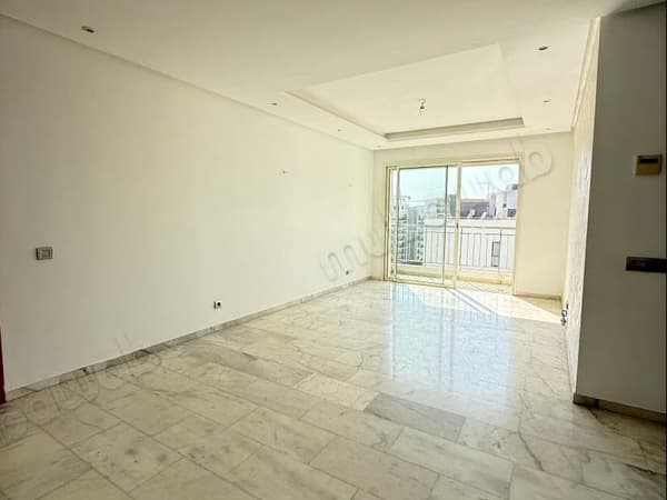 Appartement en vente à Riyad. 3 pièces. Résidence avec concierge, climatisation générale