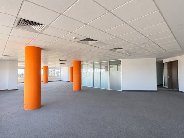 Bureau aménagé 184 m² à louer – Zénith